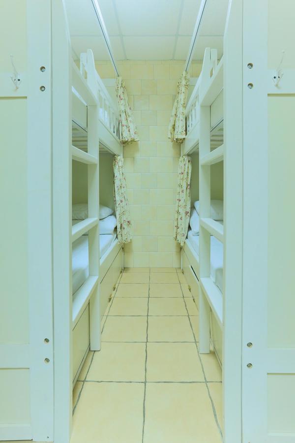 Hostel N1 Dom Одесса Экстерьер фото